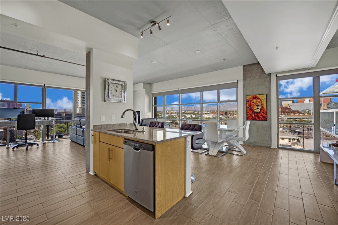 353 E Bonneville Avenue 626