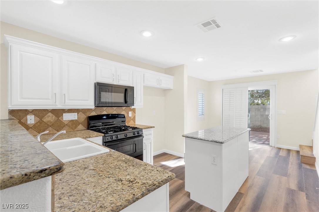 Las Vegas, Nevada 89183, United States, 3 Bedrooms Bedrooms, ,3 BathroomsBathrooms,Residential,Active,92785