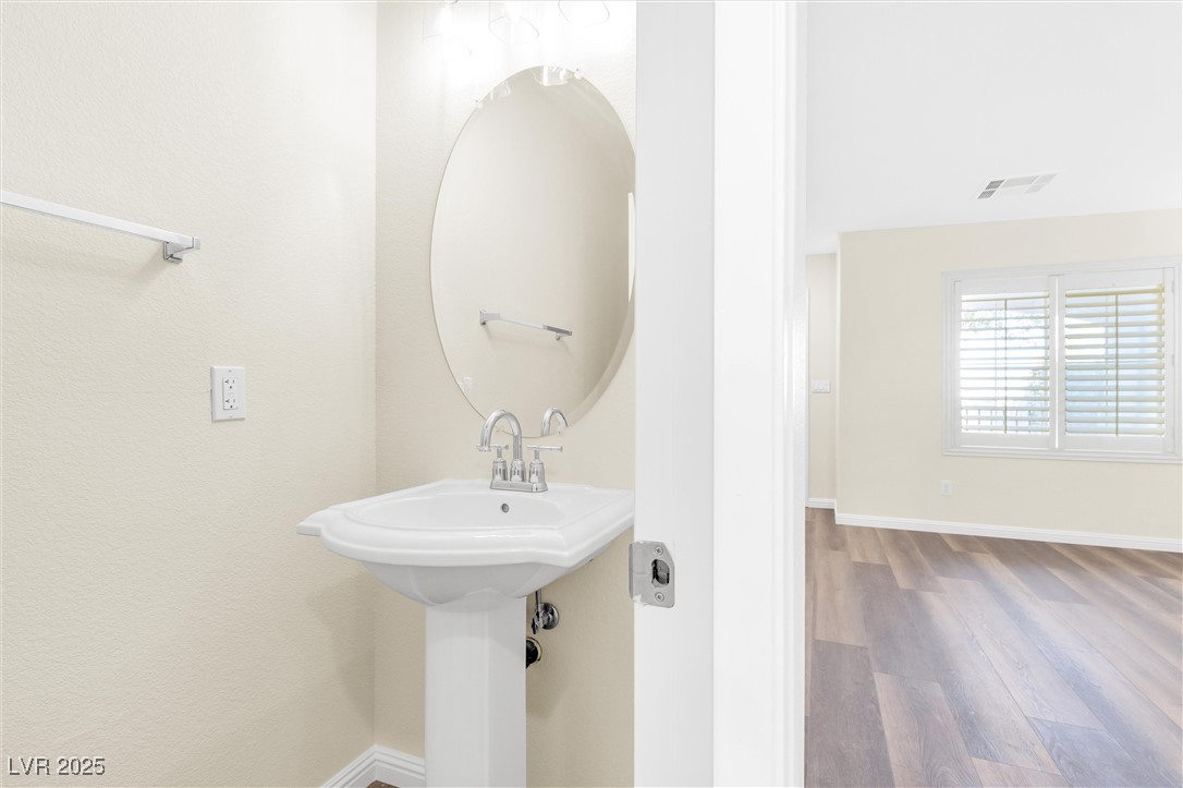 Las Vegas, Nevada 89183, United States, 3 Bedrooms Bedrooms, ,3 BathroomsBathrooms,Residential,Active,92785