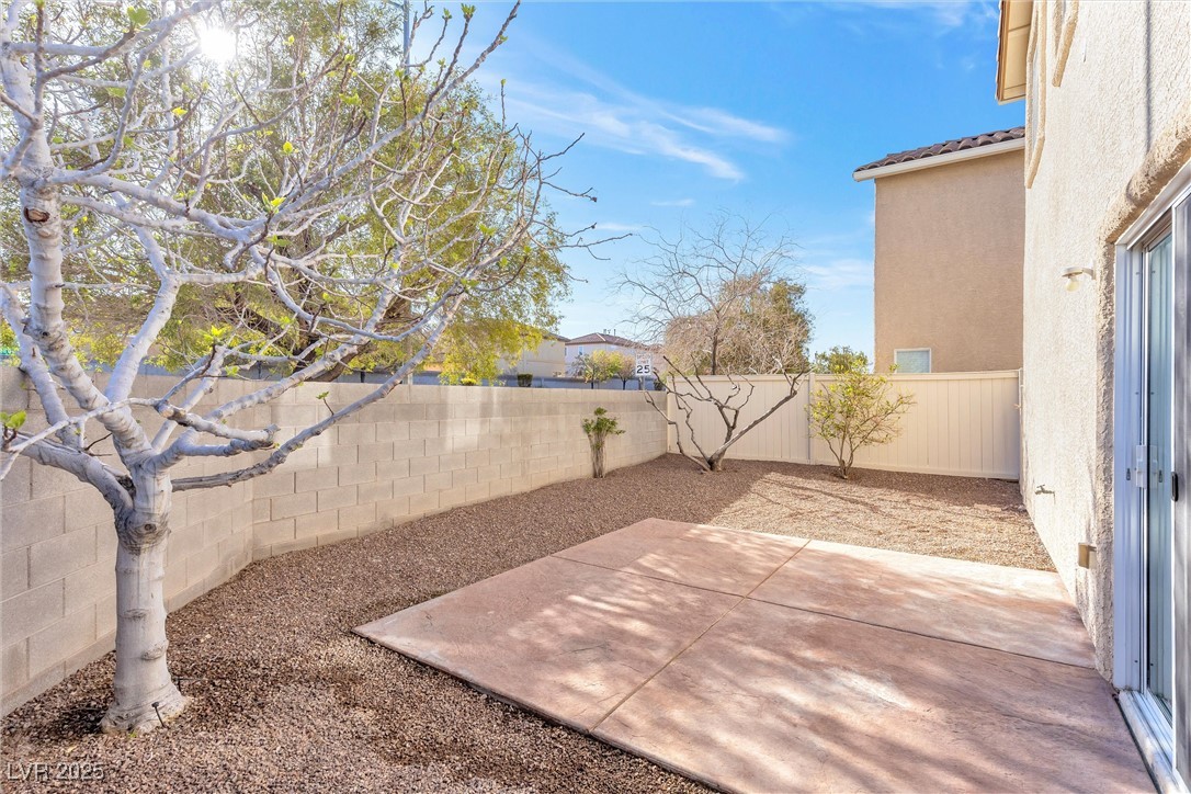 Las Vegas, Nevada 89183, United States, 3 Bedrooms Bedrooms, ,3 BathroomsBathrooms,Residential,Active,92785