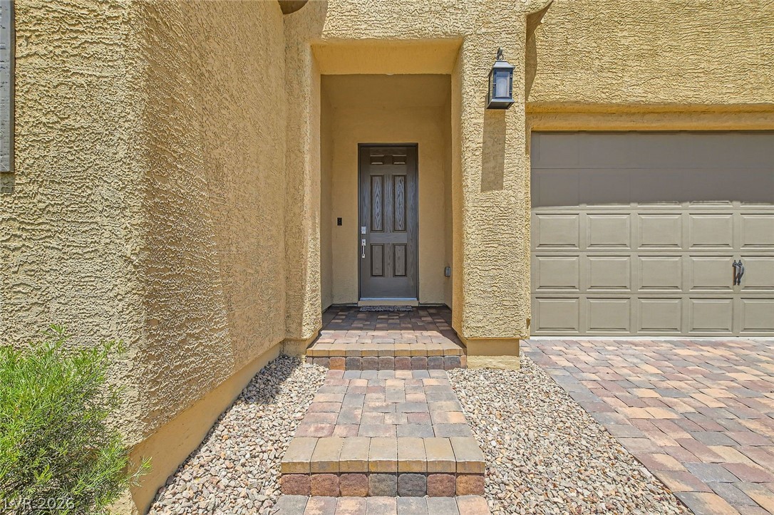 498 Pebble Run Avenue