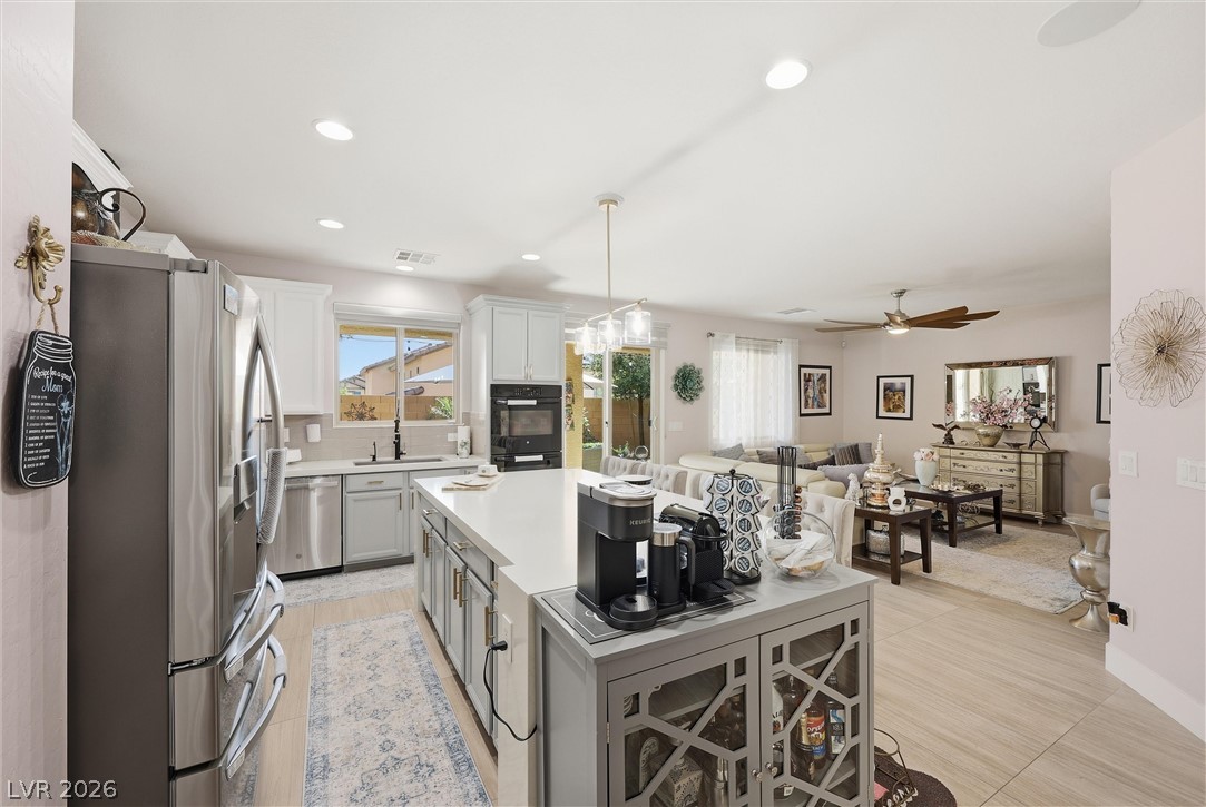 7508 Abby View Street