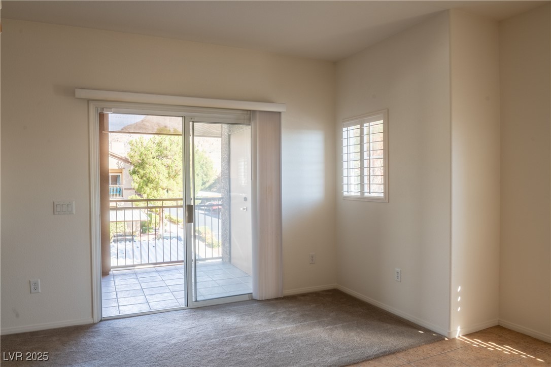 Las Vegas, Nevada 89129, United States, 2 Bedrooms Bedrooms, ,2 BathroomsBathrooms,Residential,Active,226842