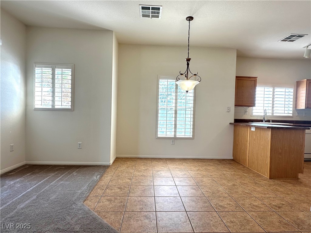 Las Vegas, Nevada 89129, United States, 2 Bedrooms Bedrooms, ,2 BathroomsBathrooms,Residential,Active,226842