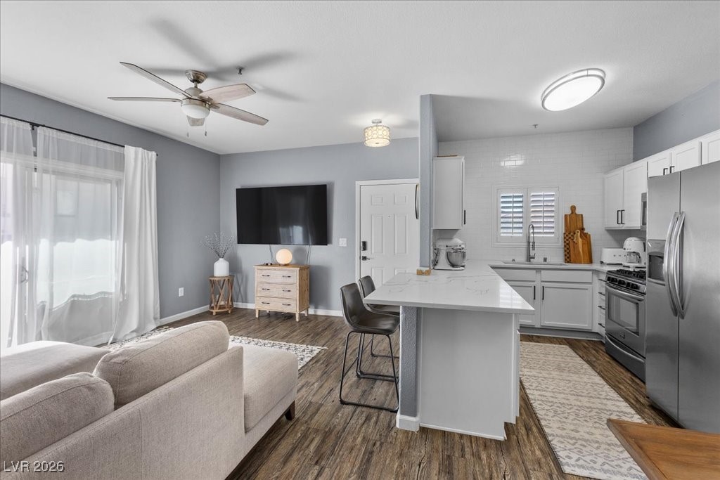 2291 W Horizon Ridge Parkway 11264