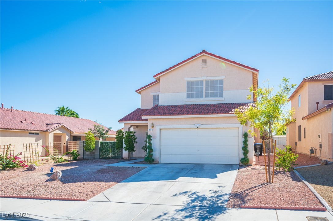 717 W Azure Avenue