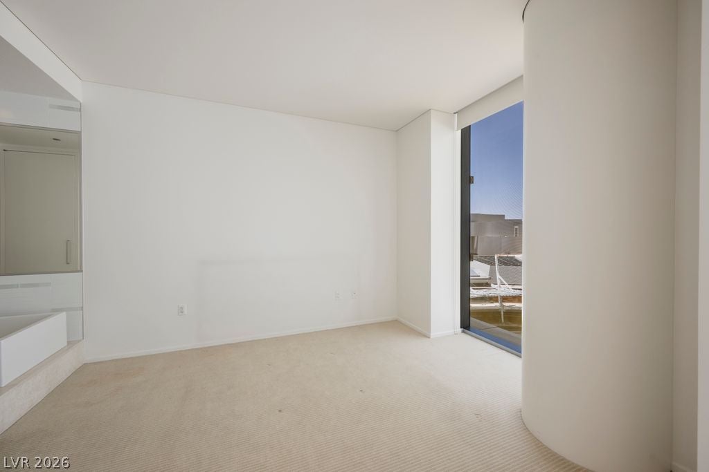 3726 Las Vegas Boulevard 704