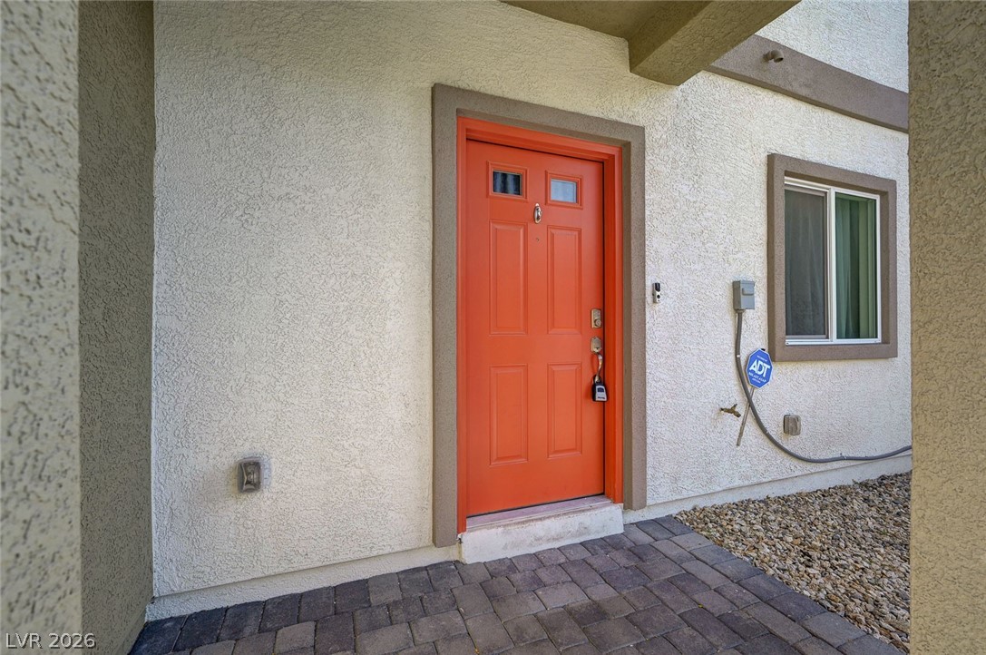 4153 Lunar Canyon Avenue
