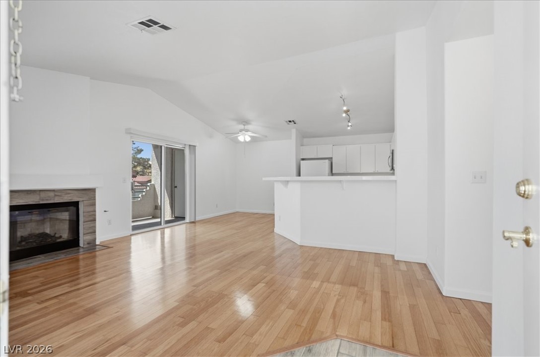 556 Yacht Harbor Drive 202
