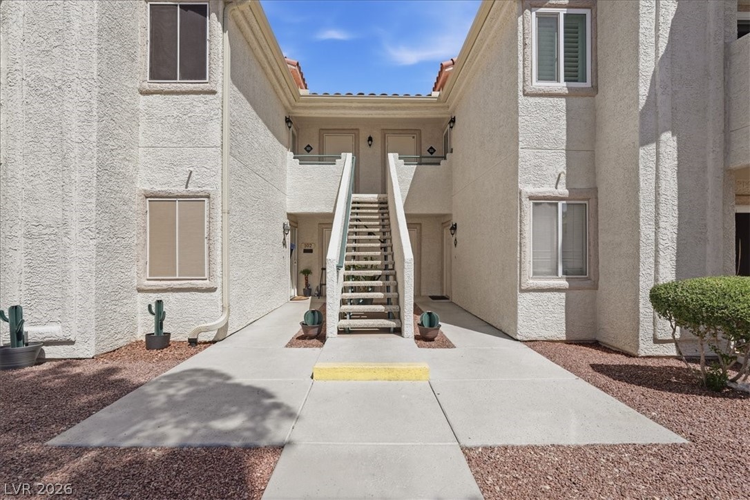 556 Yacht Harbor Drive 202
