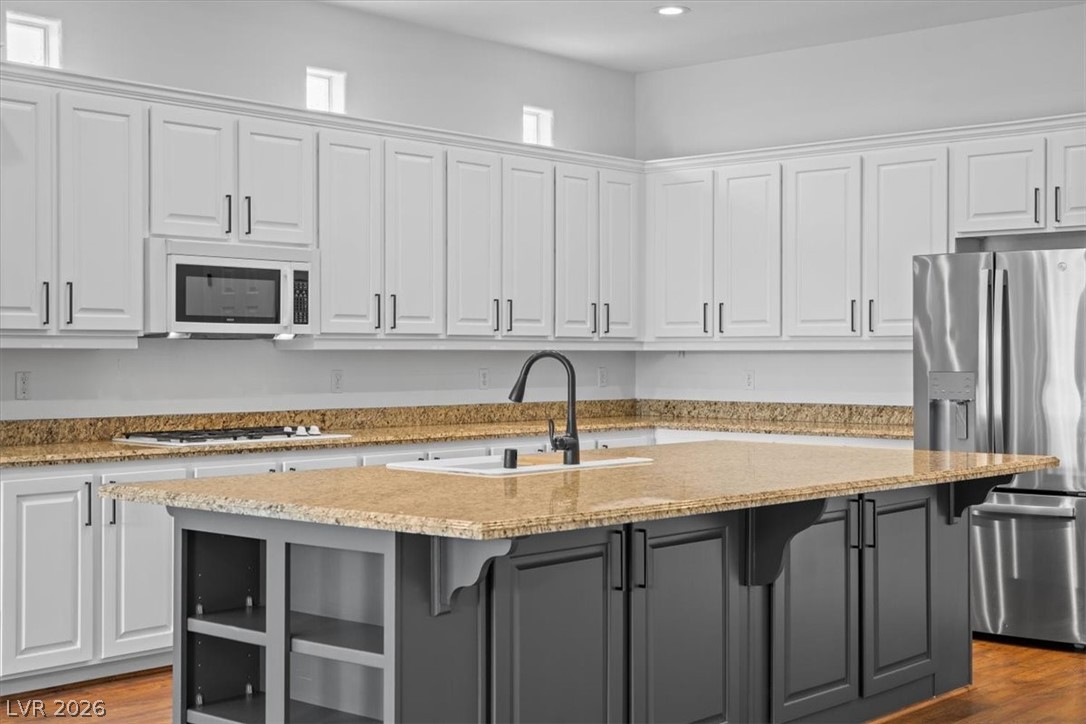 1007 Via Calderia Place