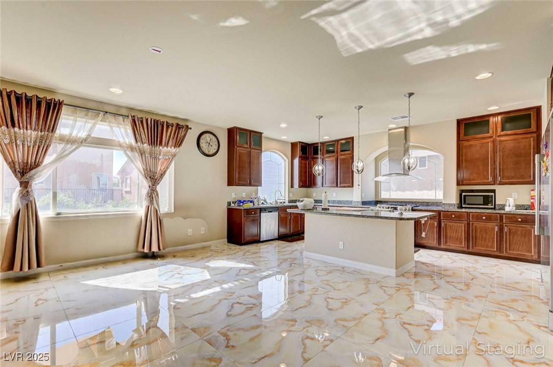 8125 Crimson Creek Court