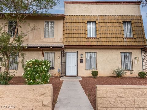 Photo of 3934 Palos Verdes Street, Las Vegas, NV 89119 (MLS # 2731170) Photo of 3934 Palos Verdes Street, Las Vegas, NV 89119 (MLS # 2731170)