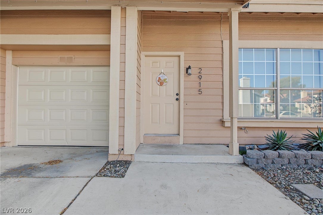 2915 Pine Nut Way