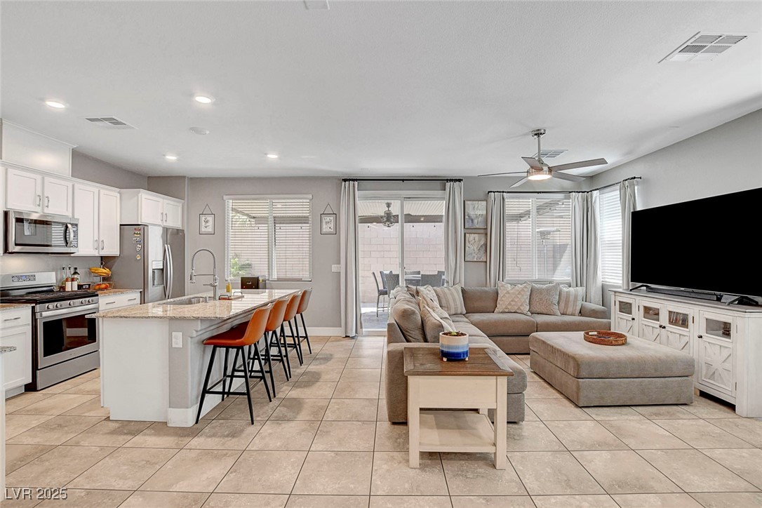 5957 Olivine Falls Avenue, Las Vegas, Nevada image 11
