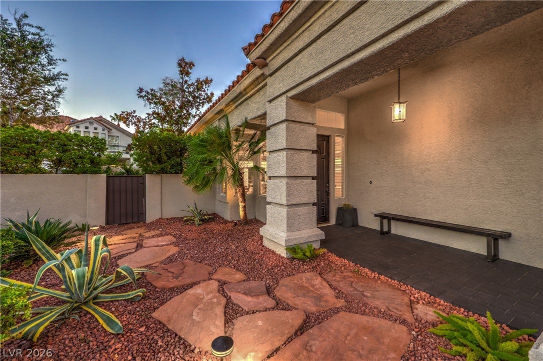 8808 Quadro Court