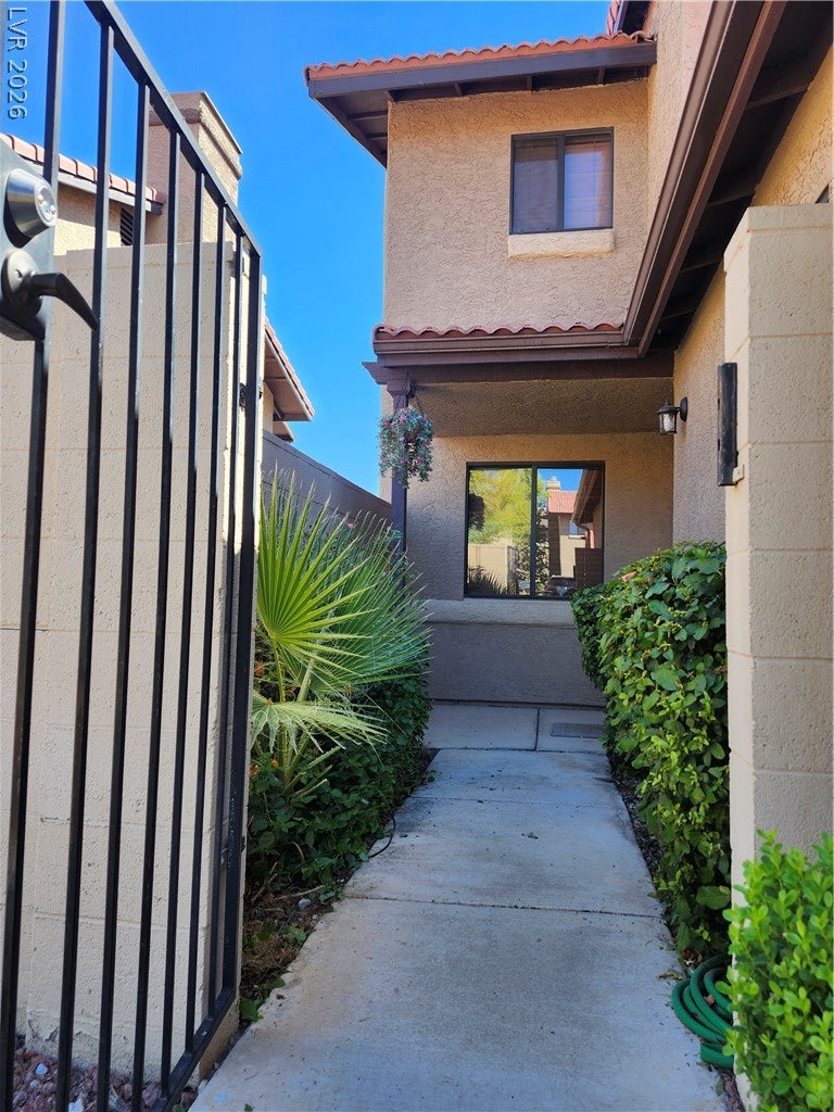 3954 Delos Drive
