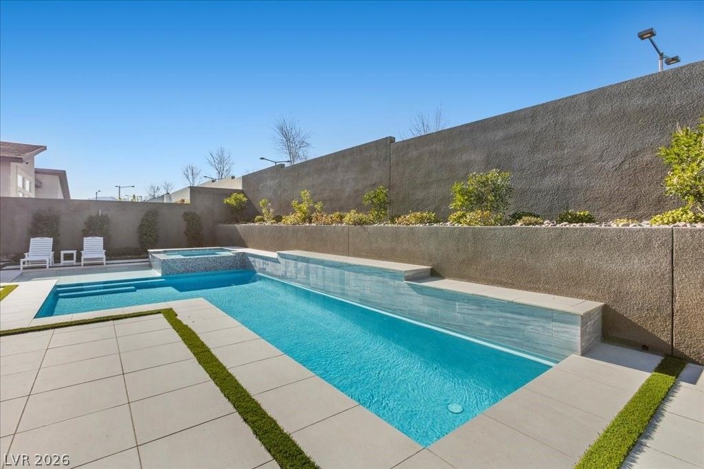 Photo of 413 Highview Ridge Avenue, Las Vegas, NV 89138 (MLS # 2754838)