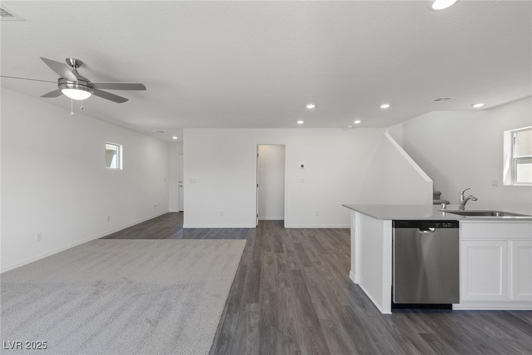 6186 Blood Lily Avenue