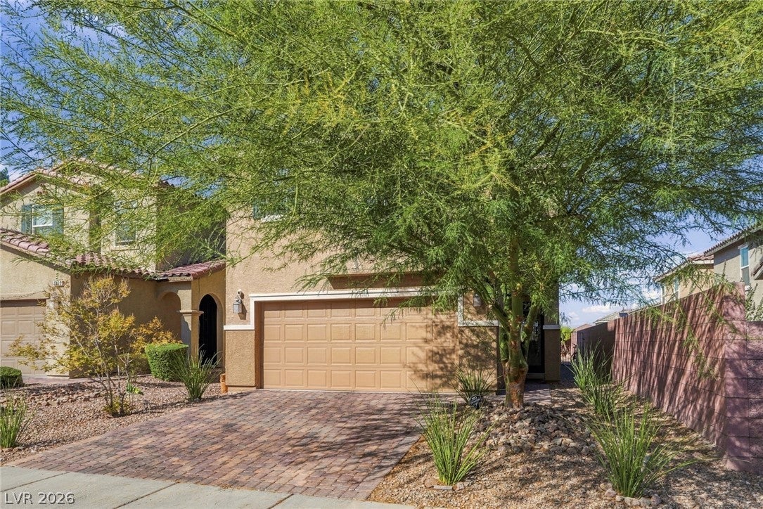 9088 Jade Vine Avenue