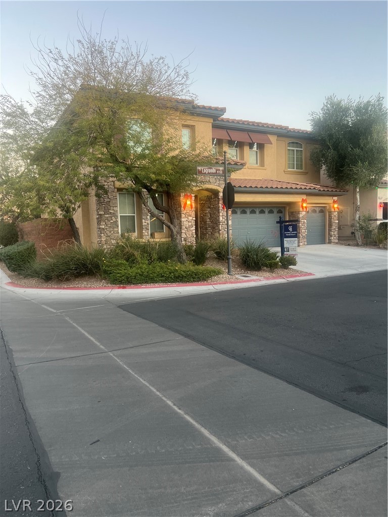 9746 Logrondo Street