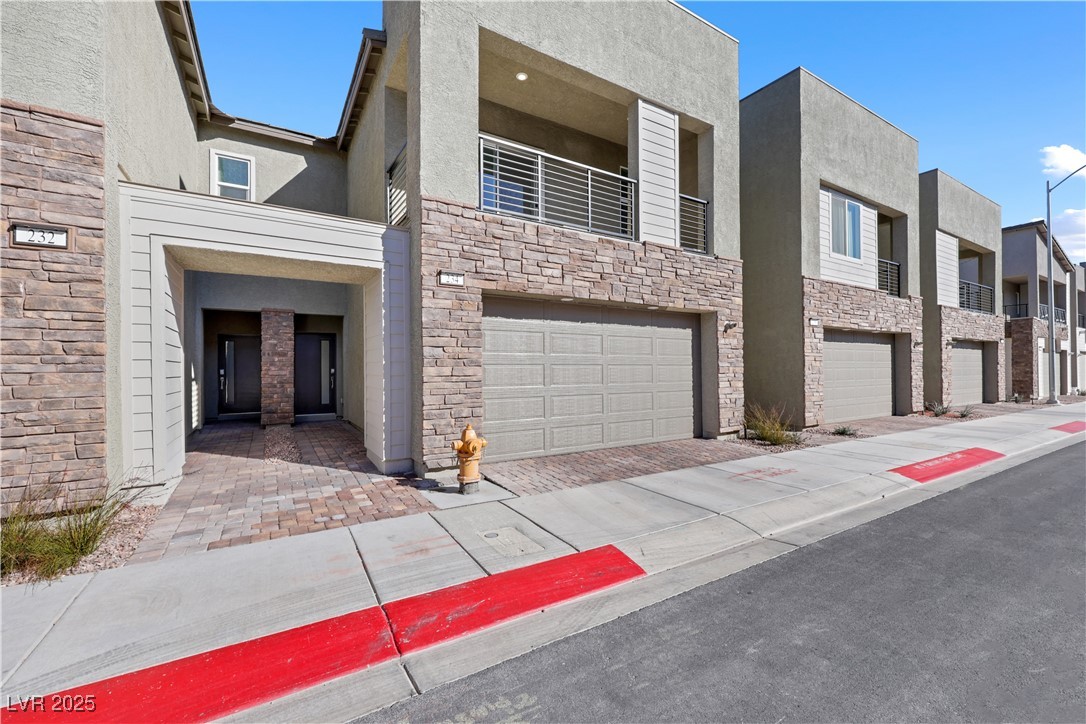 234 WALSH PEAK Avenue