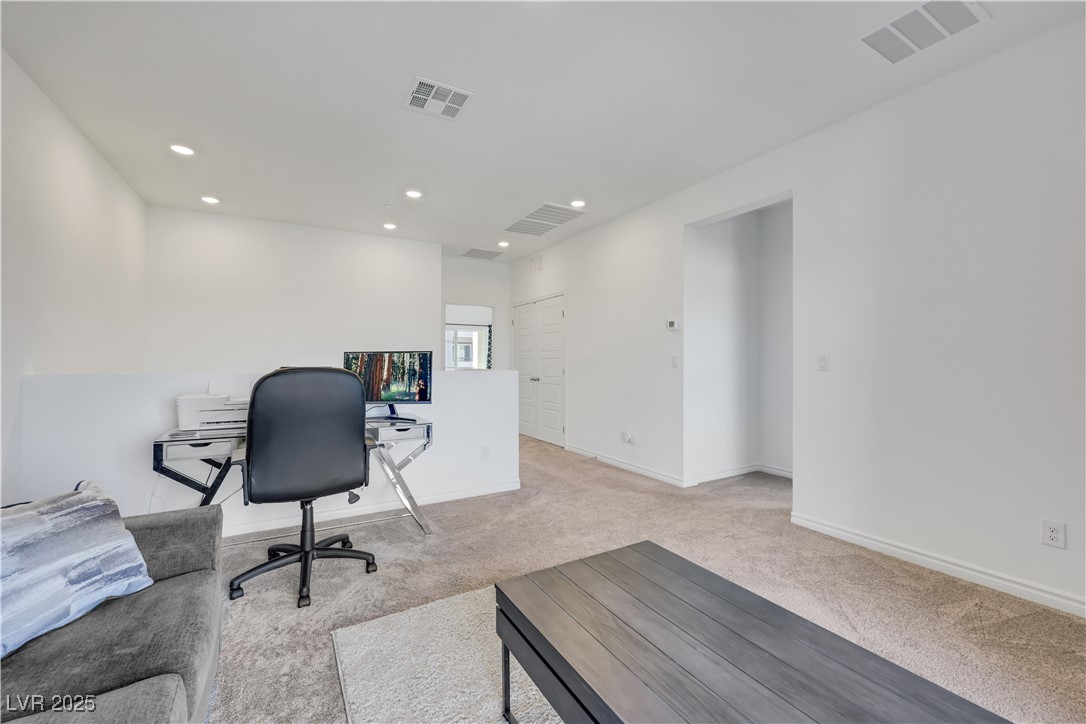 Henderson, Nevada 89015, United States, 2 Bedrooms Bedrooms, ,2 BathroomsBathrooms,Residential,Active,214714