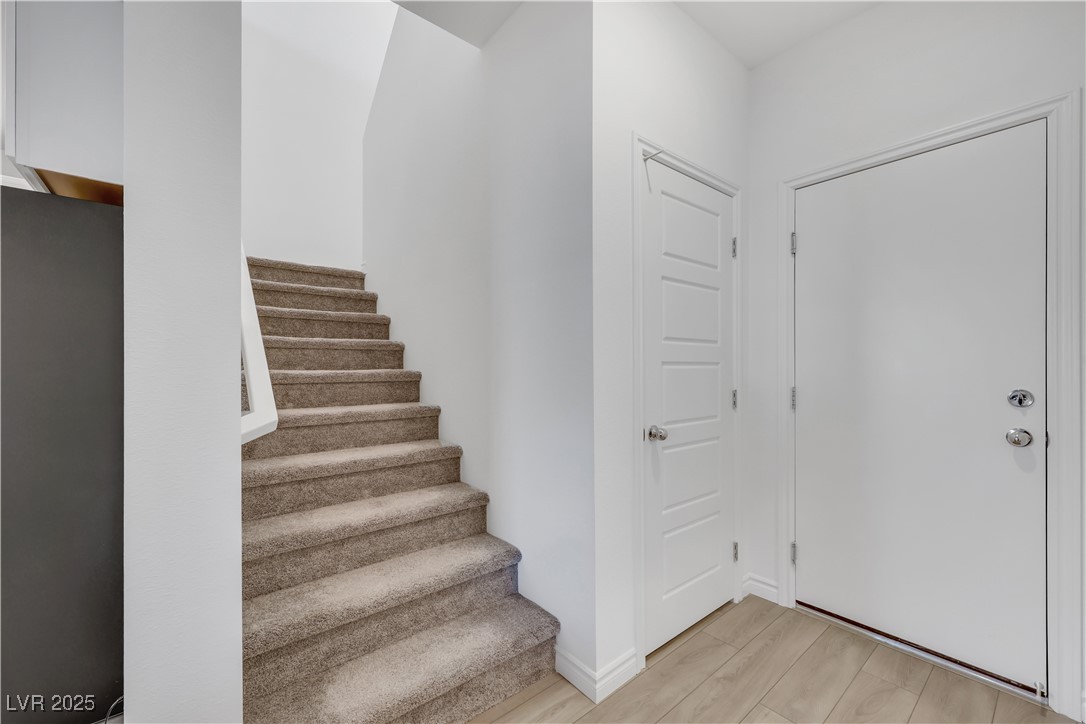 Henderson, Nevada 89015, United States, 2 Bedrooms Bedrooms, ,2 BathroomsBathrooms,Residential,Active,214714