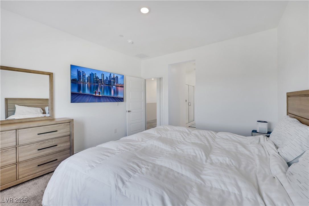 Henderson, Nevada 89015, United States, 2 Bedrooms Bedrooms, ,2 BathroomsBathrooms,Residential,Active,214714