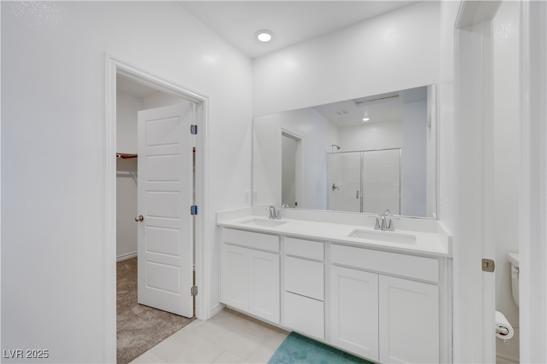 Henderson, Nevada 89015, United States, 2 Bedrooms Bedrooms, ,2 BathroomsBathrooms,Residential,Active,214714