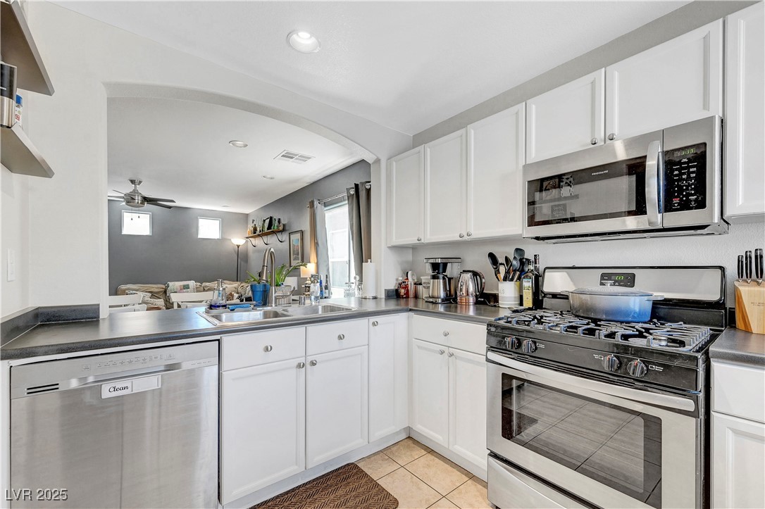 9065 Adorable Avenue, Las Vegas, Nevada image 11