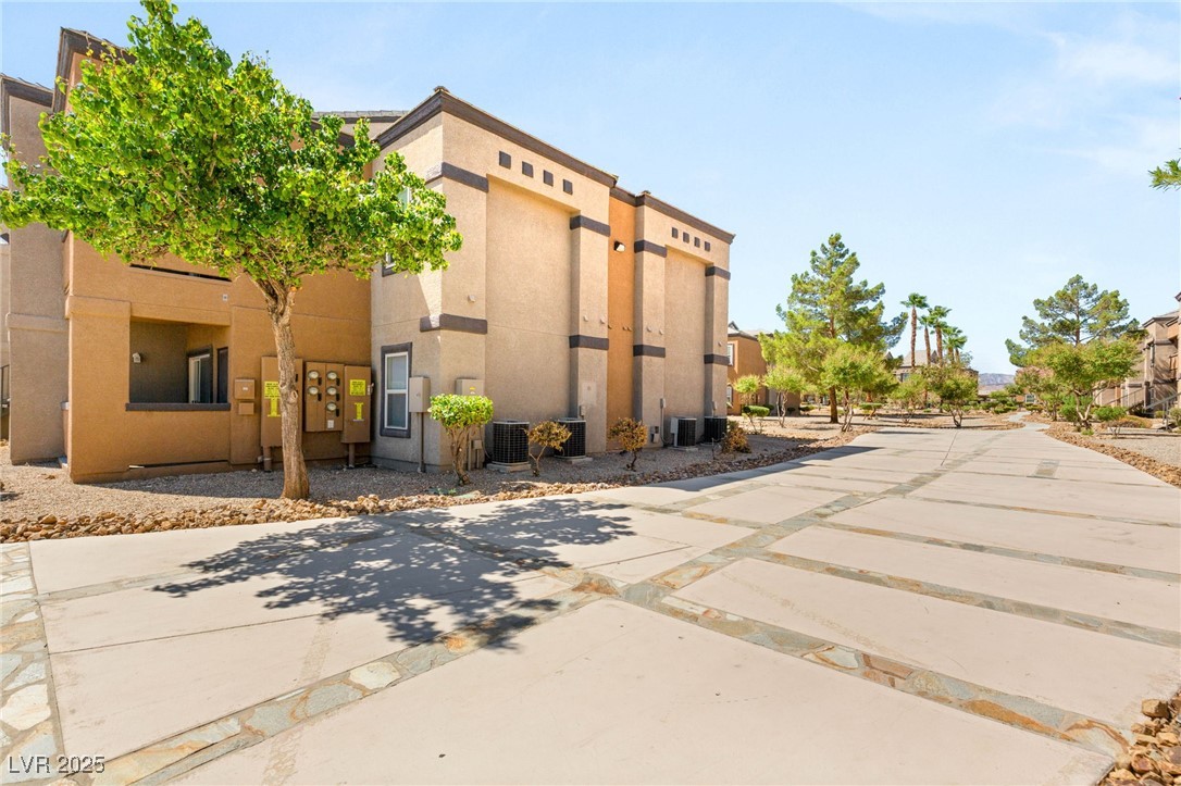 Las Vegas, Nevada 89118, United States, 2 Bedrooms Bedrooms, ,2 BathroomsBathrooms,Residential,Pending,208741