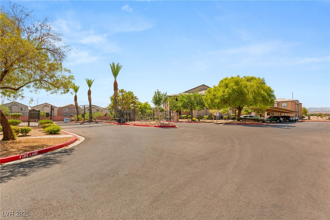 Las Vegas, Nevada 89118, United States, 2 Bedrooms Bedrooms, ,2 BathroomsBathrooms,Residential,Pending,208741