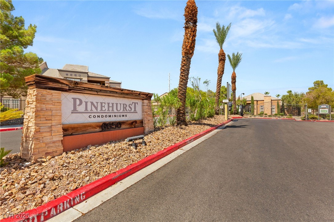 Las Vegas, Nevada 89118, United States, 2 Bedrooms Bedrooms, ,2 BathroomsBathrooms,Residential,Pending,208741