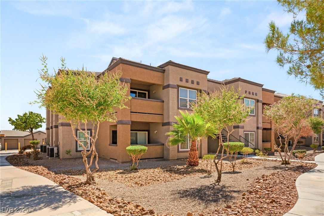 Las Vegas, Nevada 89118, United States, 2 Bedrooms Bedrooms, ,2 BathroomsBathrooms,Residential,Pending,208741