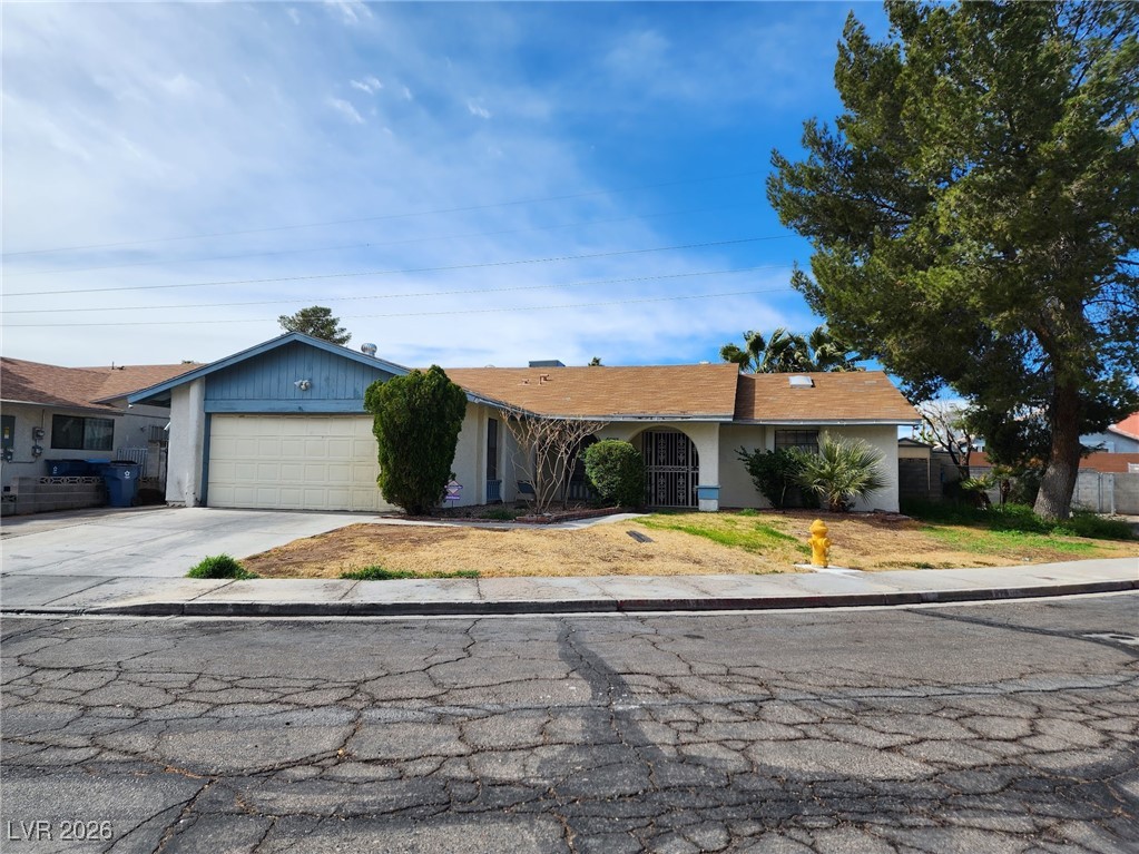 1823 Niblick Circle