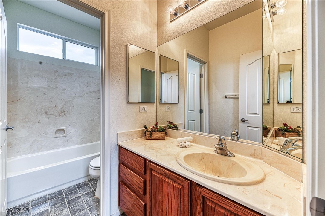 North Las Vegas, Nevada 89081, United States, 3 Bedrooms Bedrooms, ,2 BathroomsBathrooms,Residential,Active,230023