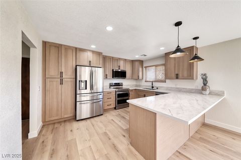 1905 Sur Este Las Vegas NV 89123