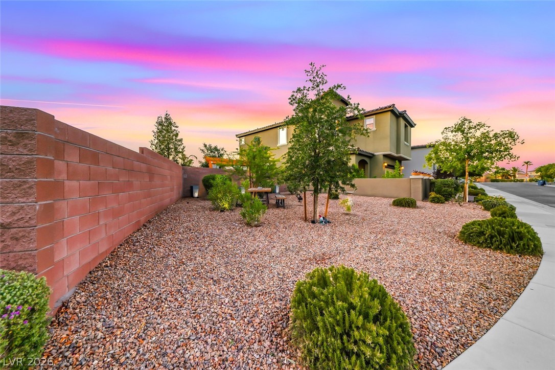 12 Cresta Villa Court