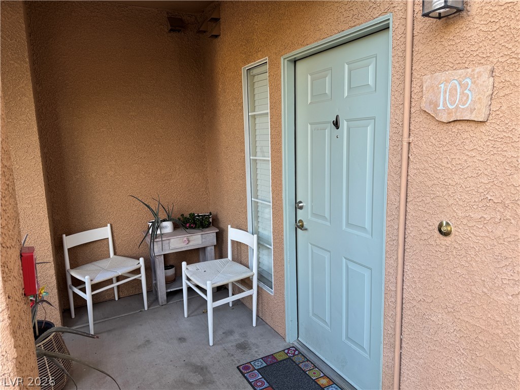 401 Amber Pine Street 103