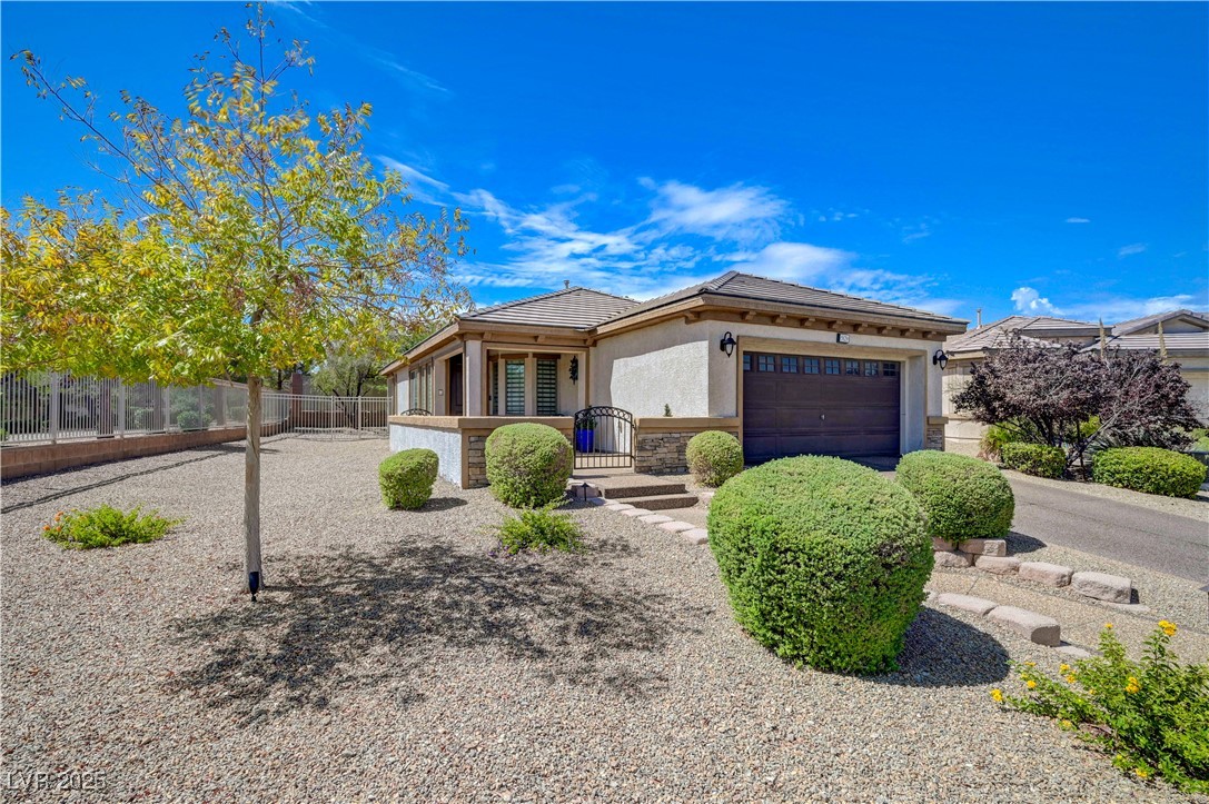 5829 Summit Greens Street