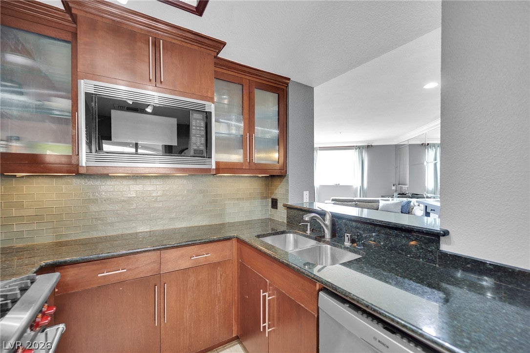 220 E Flamingo Road 117