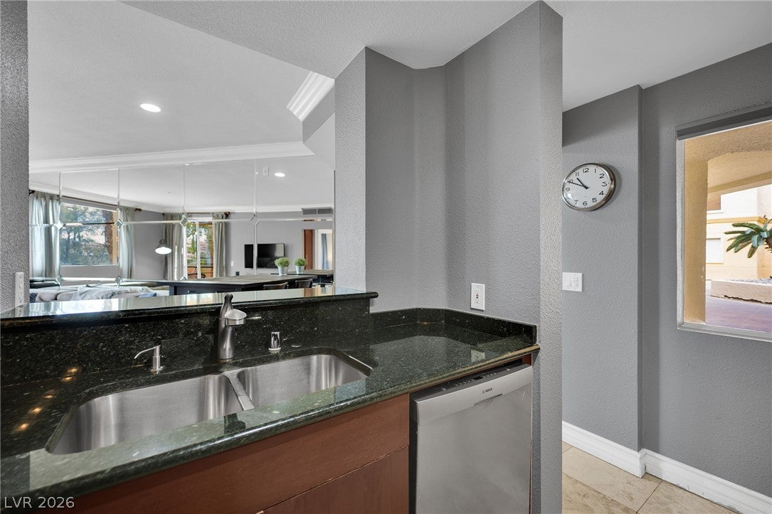 220 E Flamingo Road 117