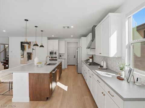 Tiny photo for 9725 Starlight Ridge Avenue, Las Vegas, NV 89148 (MLS # 2795810)