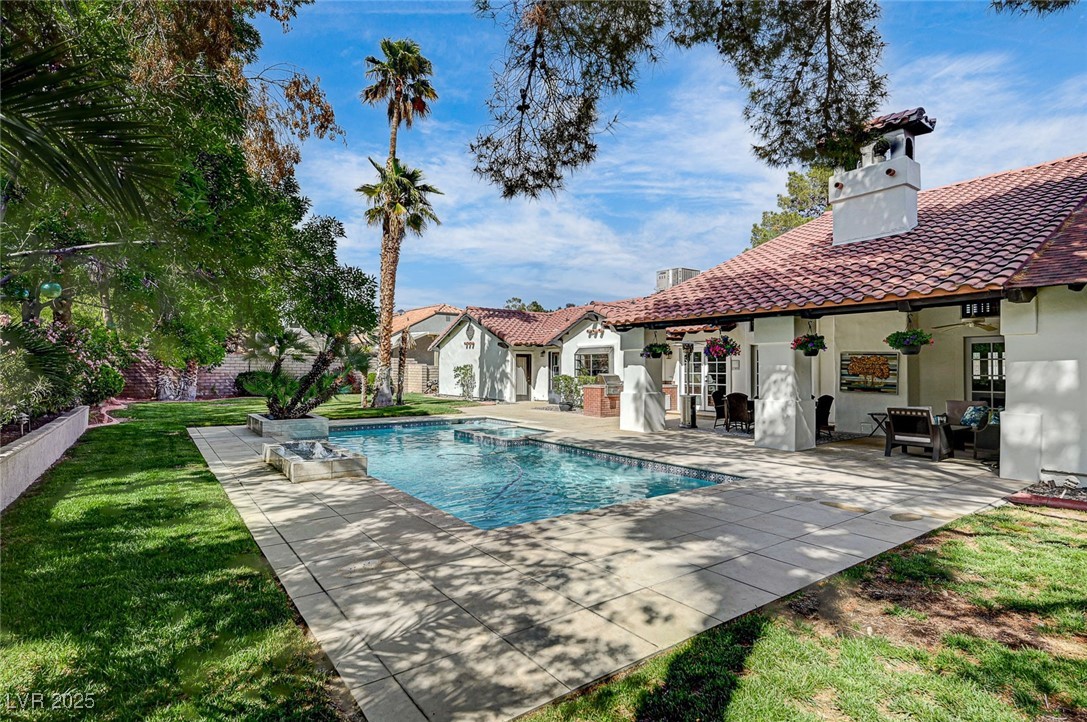 3151 Coachlight Circle