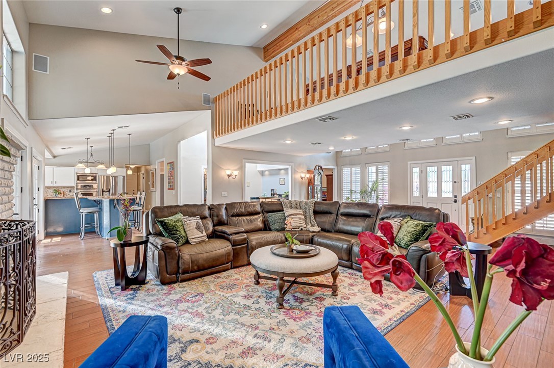 3151 Coachlight Circle
