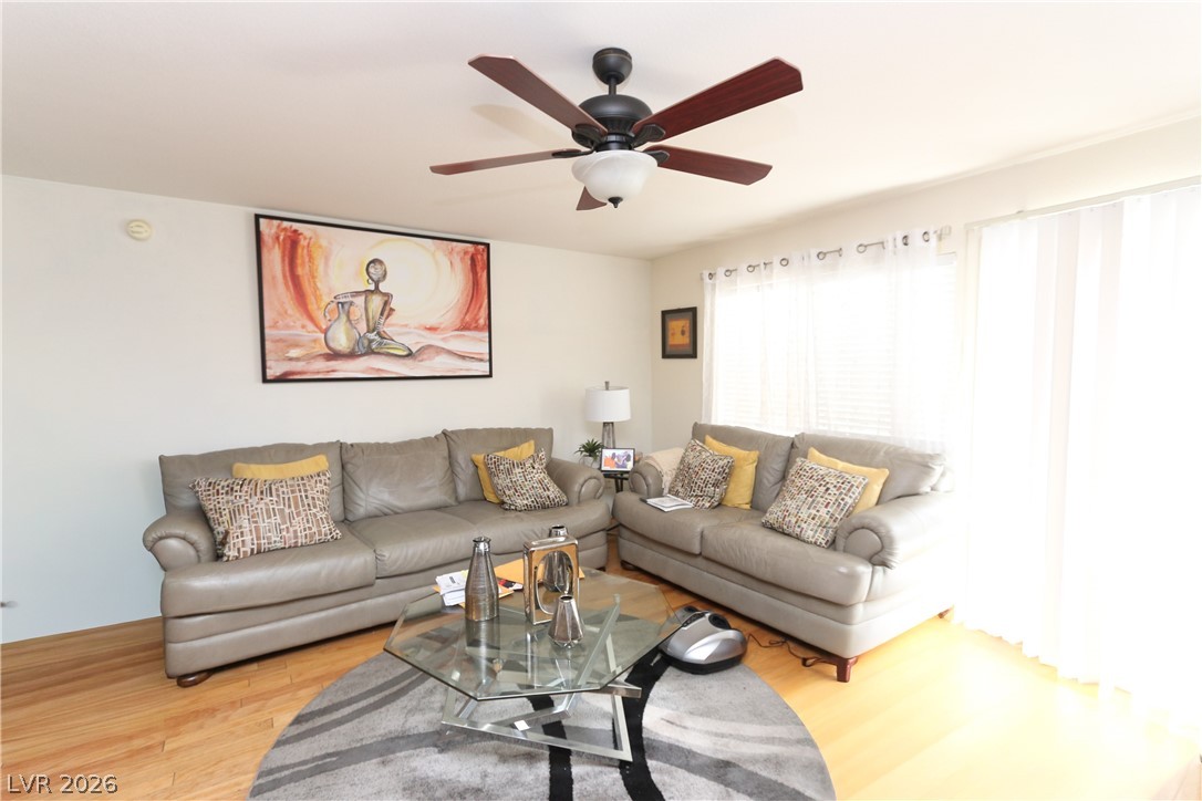 3125 N Buffalo Drive 1119