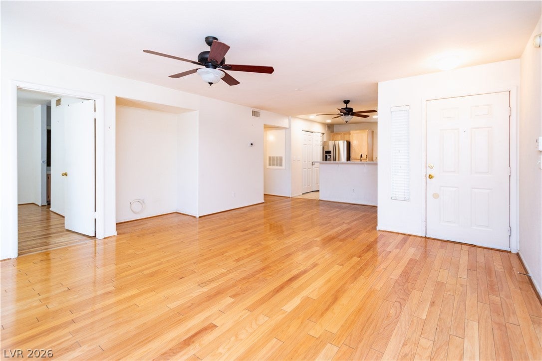 3125 N Buffalo Drive 1119