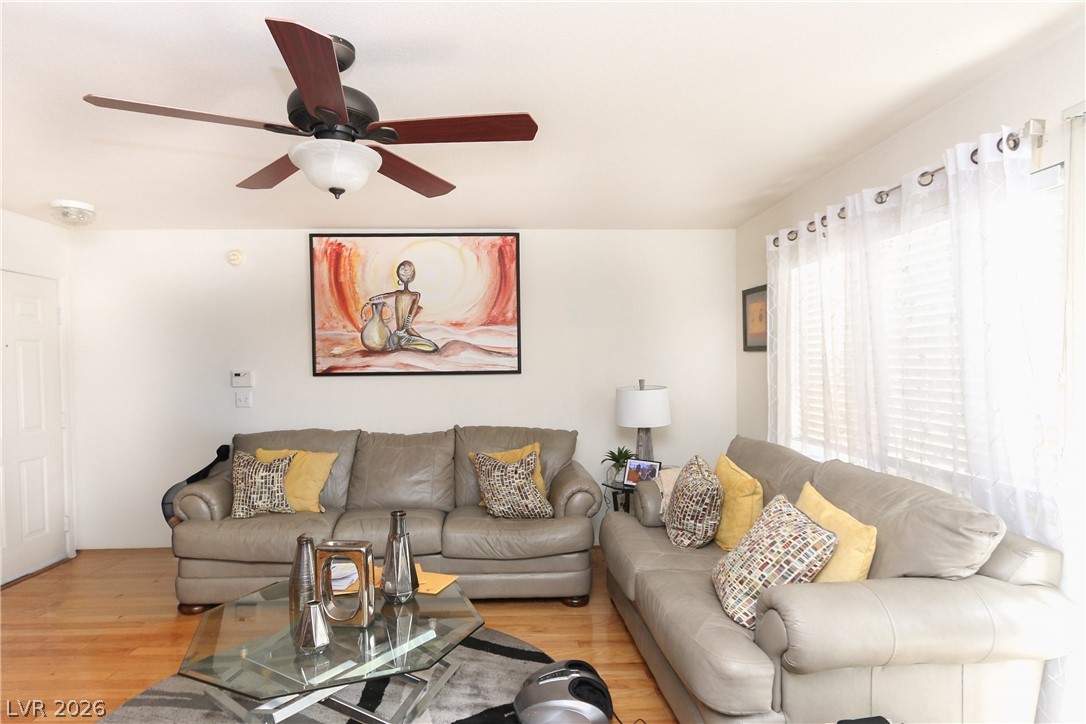 3125 N Buffalo Drive 1119