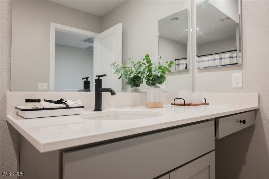 3525 Serravalle Lane, Henderson, Nevada image 31
